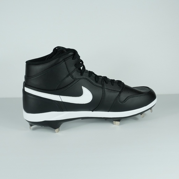 Nike Air Jordan Mid Retro Cleats 